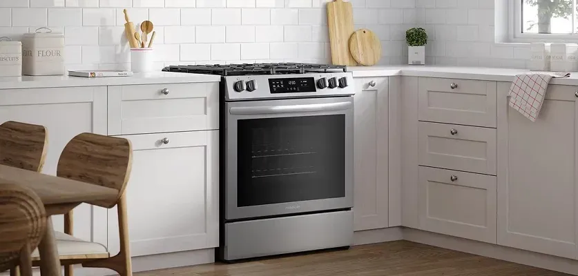 frigidaire-FCFG3083AS-slide-in-range-with-convection-bake